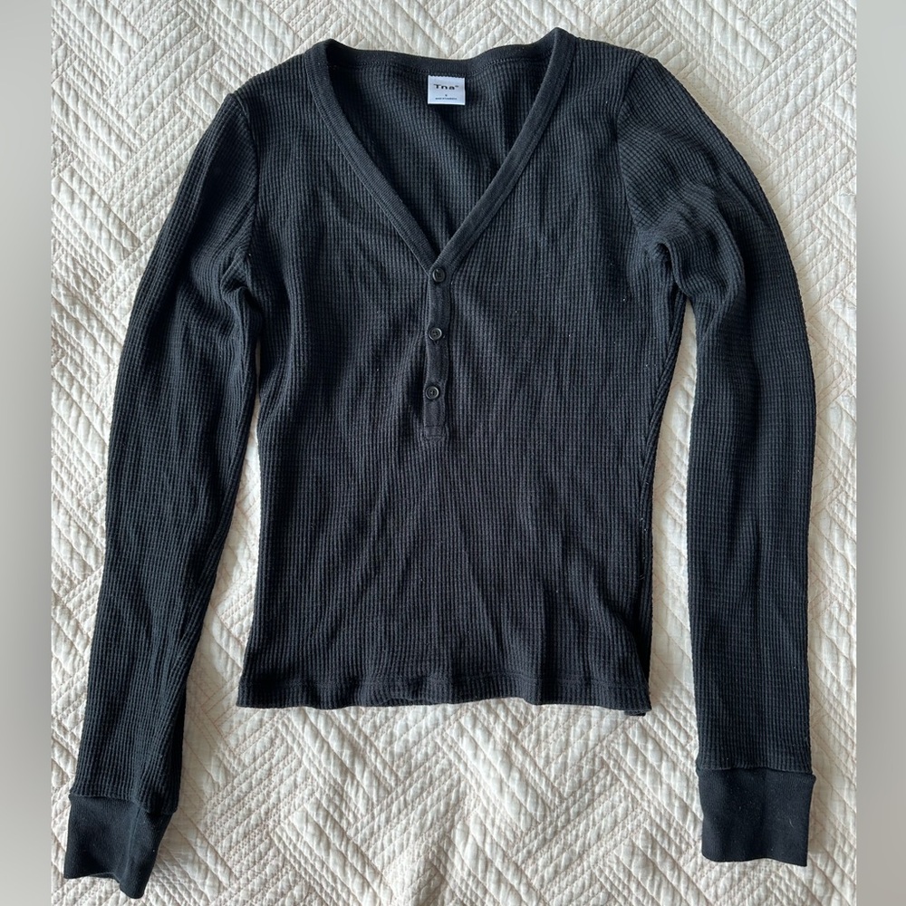 TNA Long Sleeve Black Tee Waffle Cropped Tee Shirt in size small